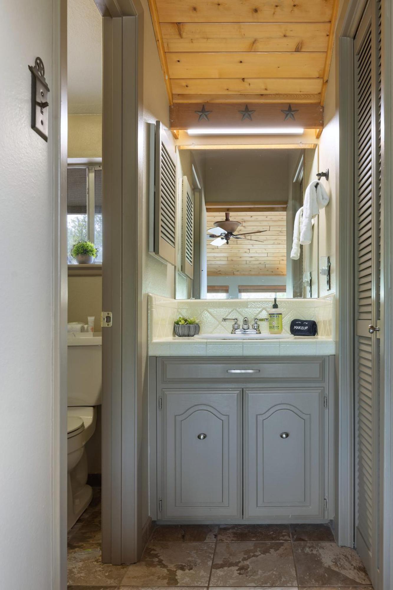 Wine Country Retreat - With A Lake View! Spicewood Eksteriør bilde